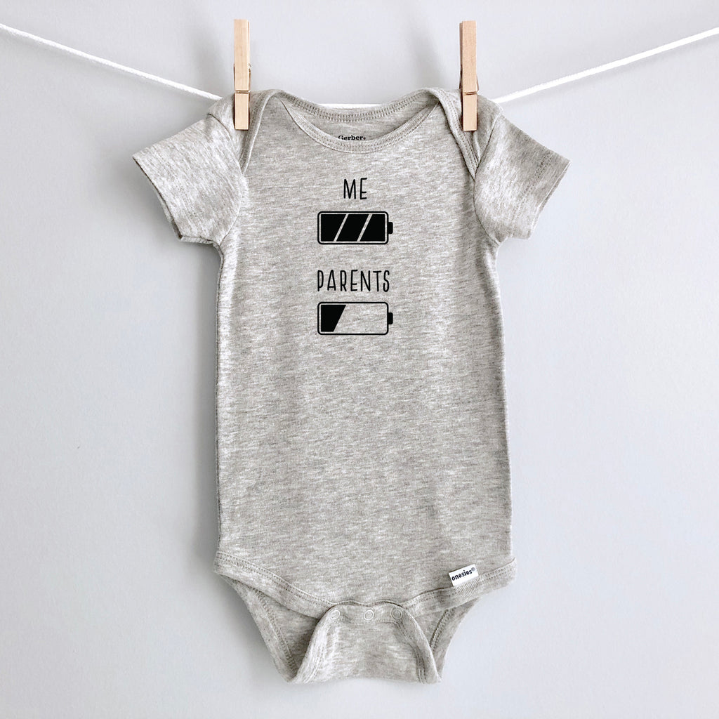 Battery: Me and Parents baby bodysuit - gray short sleeve