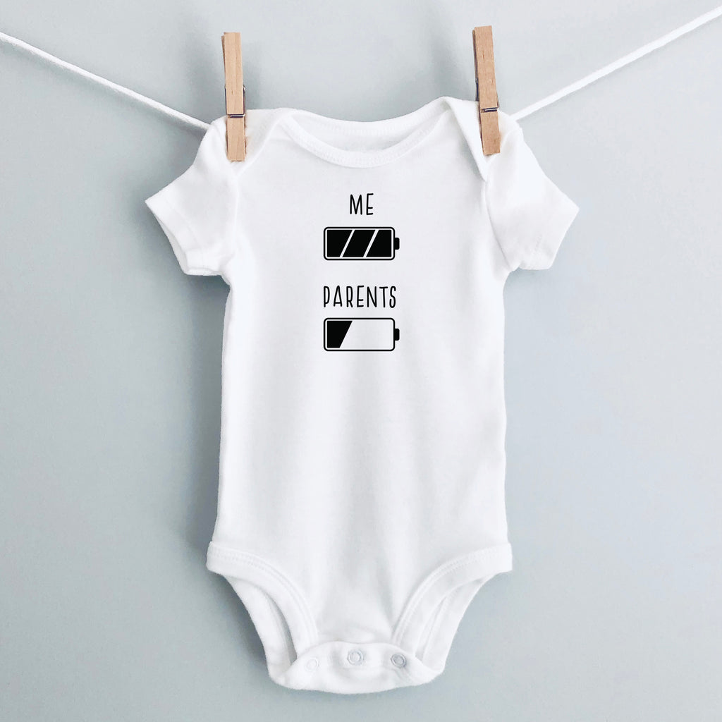 Battery: Me and Parents baby bodysuit - white short sleeve