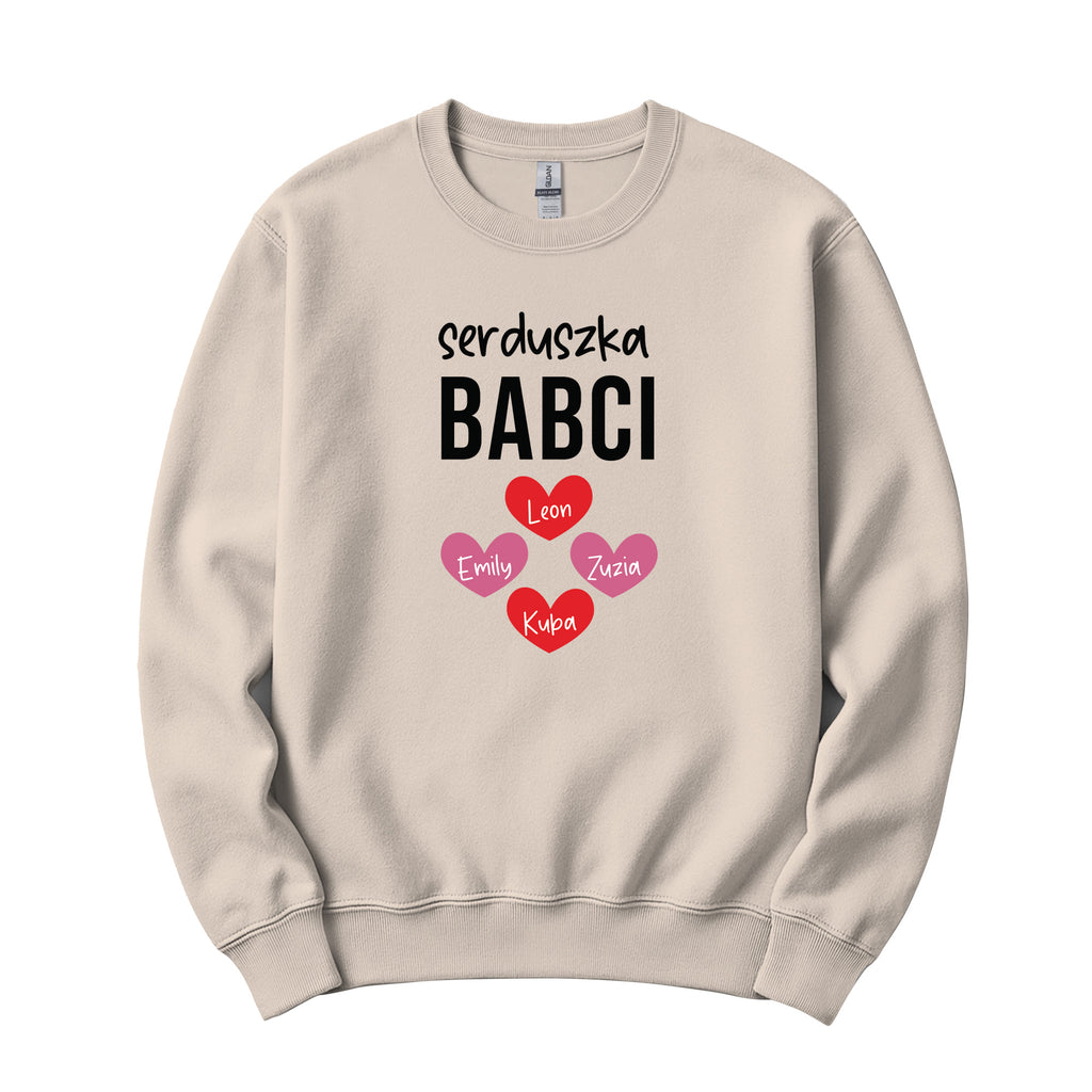 Serduszka Babci Personalized Crewneck in Sand
