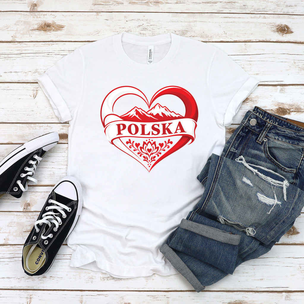 Woman wearing the Polska heart with mountains Polish t-shirt