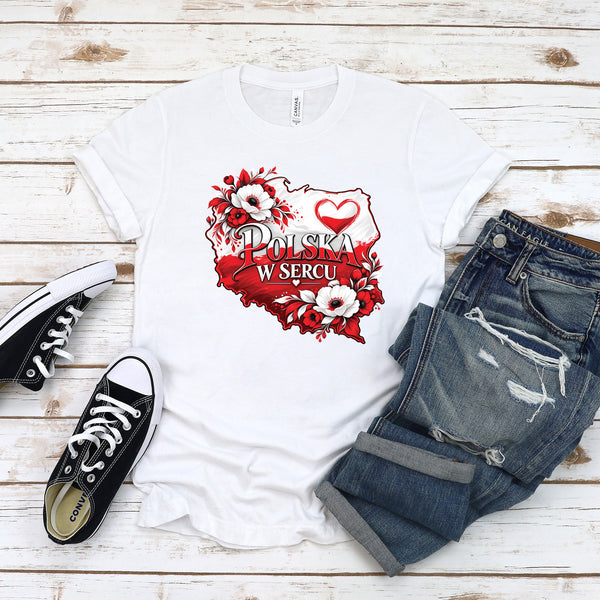Woman wearing the Polska w sercu red and white flowers map Polish t-shirt